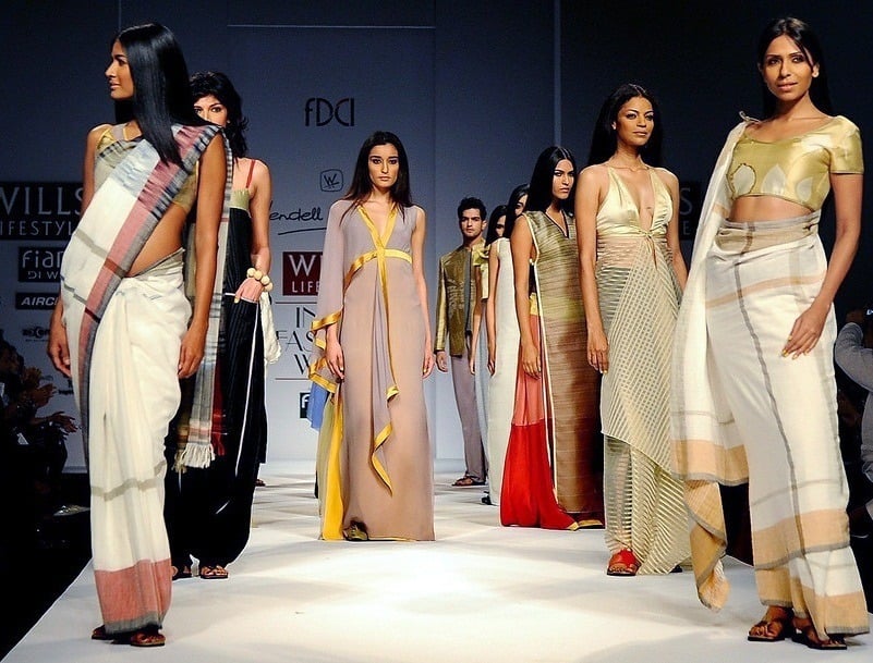 reinventing sari 6 yard drape