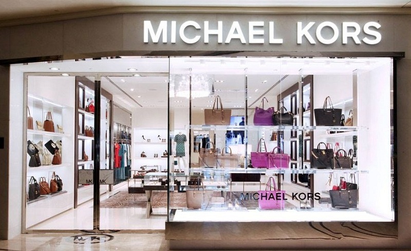 Mall clothes stores