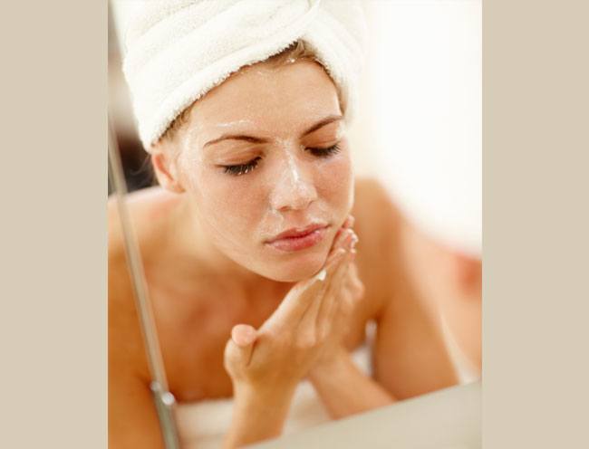How To Exfoliate Dry Skin On Face Naturally How To Exfoliate Dry Skin On Face Naturally