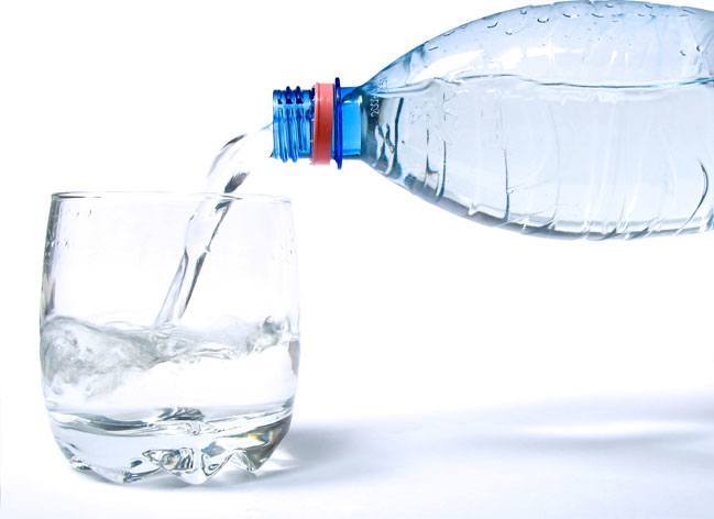drinks a lot of water how to sun damage without damaging your drinks a lot of water how to sun damage without damaging your