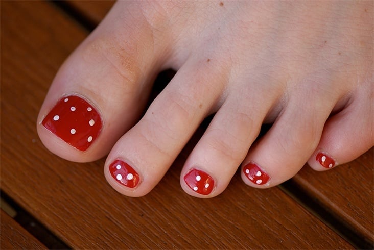 easy nail art for pedicure