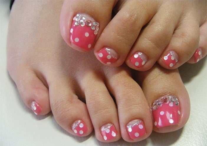 4. Geometric toe nail design - wide 3