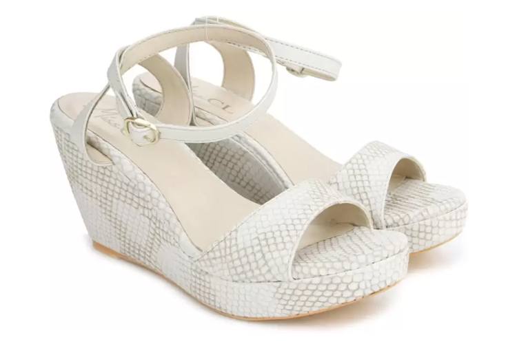carlton london wedges
