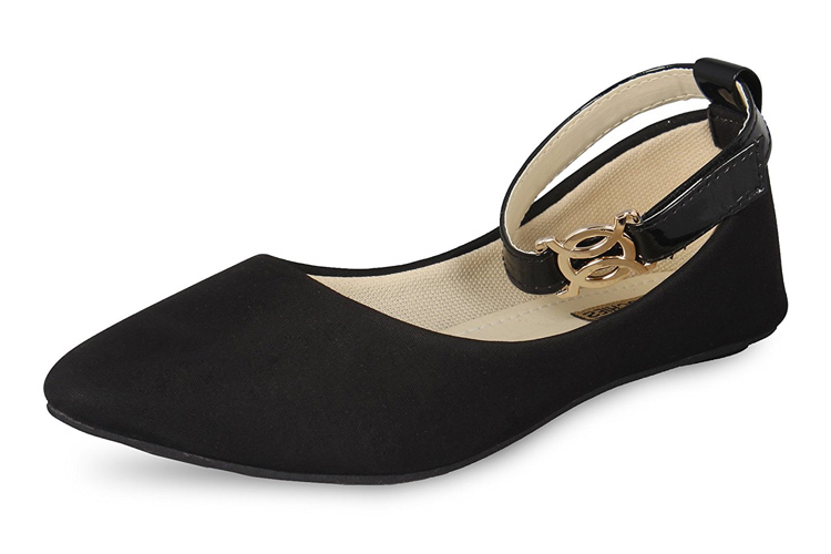 These Ballet Flats Are Giving Major Footwear Goals
