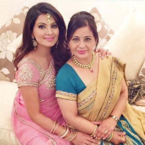 Geeta Basra Age Height Weight Husband Daughter And Biography Basra with husband harbhajan singh at rakesh roshan 's birthday bash in 2017. fashionlady