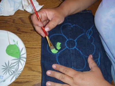 How-to-paint-jeans-tutorial How to paint jeans for womens