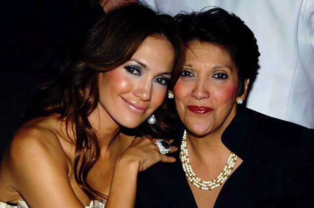 Jennifer Lopez and Guadalupe Rodriguez Mom-Daughter Dyads