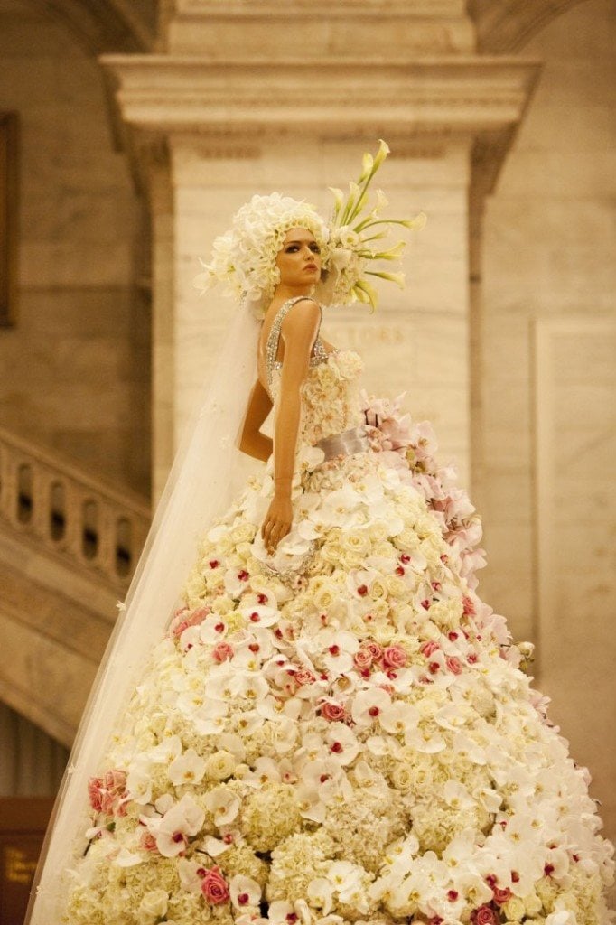 Dresses Made Up of Real Flowers You ...