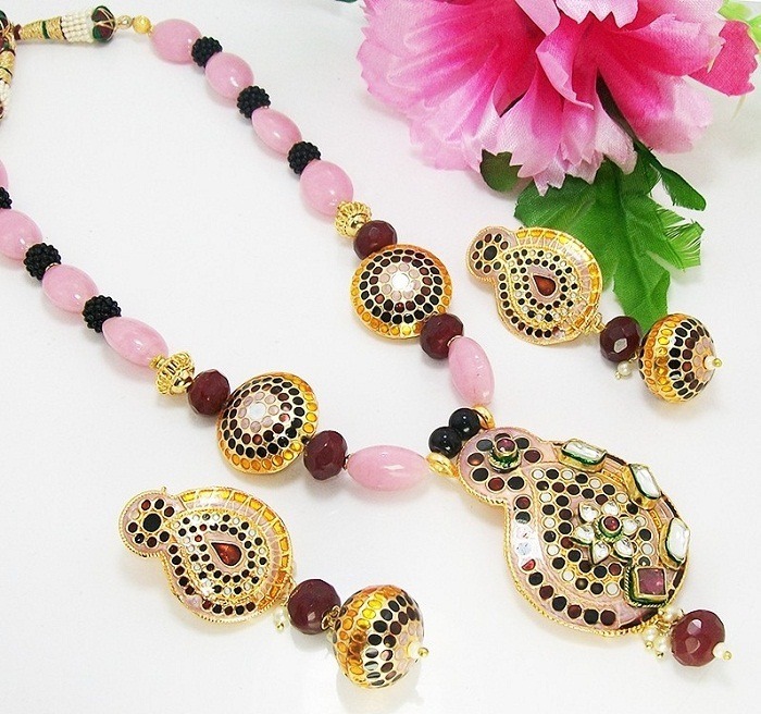 Splendor of Ethnic Jewelry