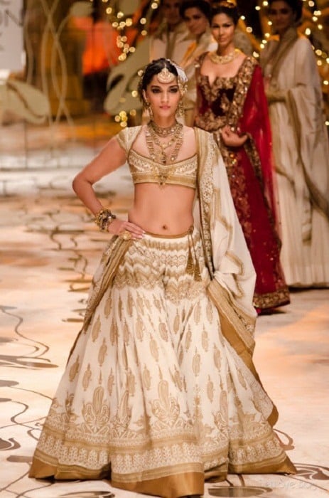 Sonam Kapoor Rohit Bal bridal collection