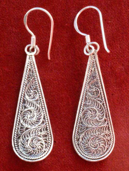 tarakasi filigree earring