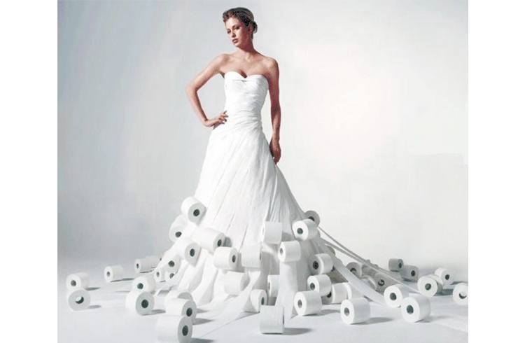 Toilet-Roll-Dress Toilet roll dress
