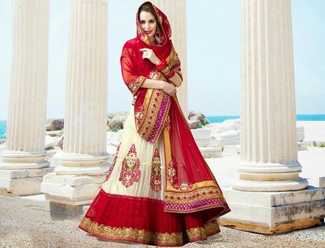 red bridal lehenga