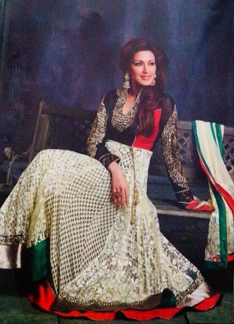 sonali bendre anarkali suit with chunky earrings