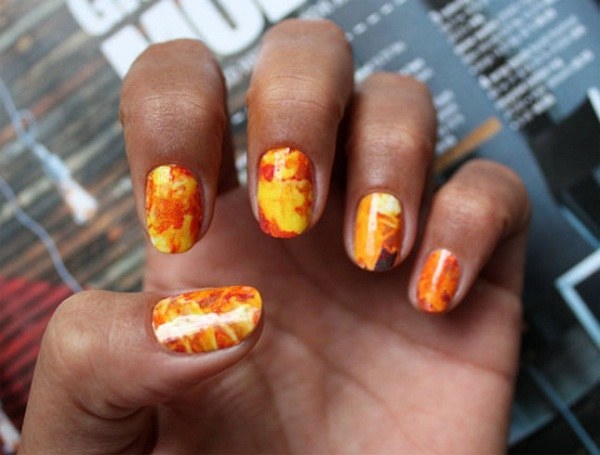 thanksgiving-autumn-leaves-nail-art-designs