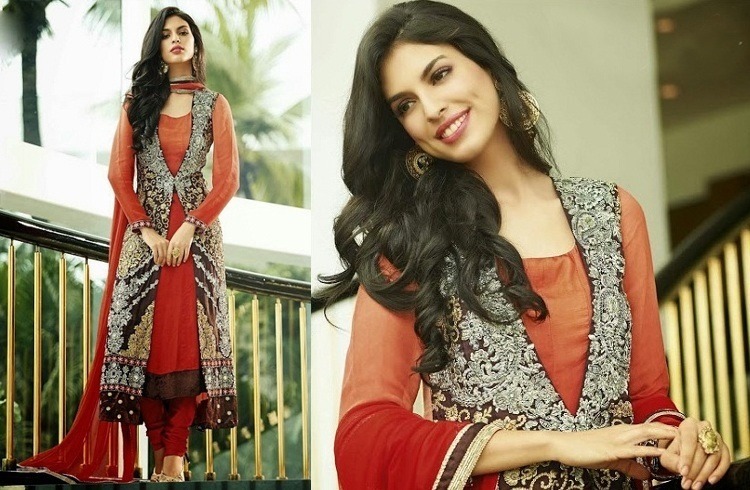 Pakistani Style Salwar Kameez