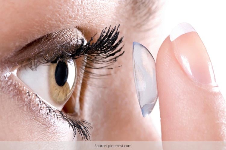 How to Protect Your Contacts Lenses