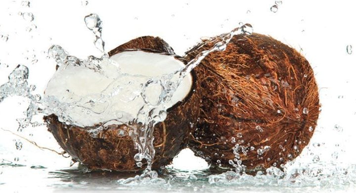 Amazing Benefits of Coconut Water For Skin, Hair, and Health ...