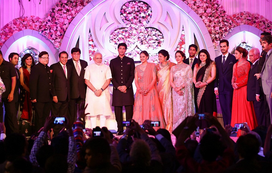 narendra-modi-Ahana-Wedding-Reception