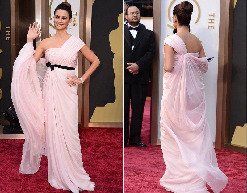 penelope-cruz-julia-red-carpet-oscars-2014