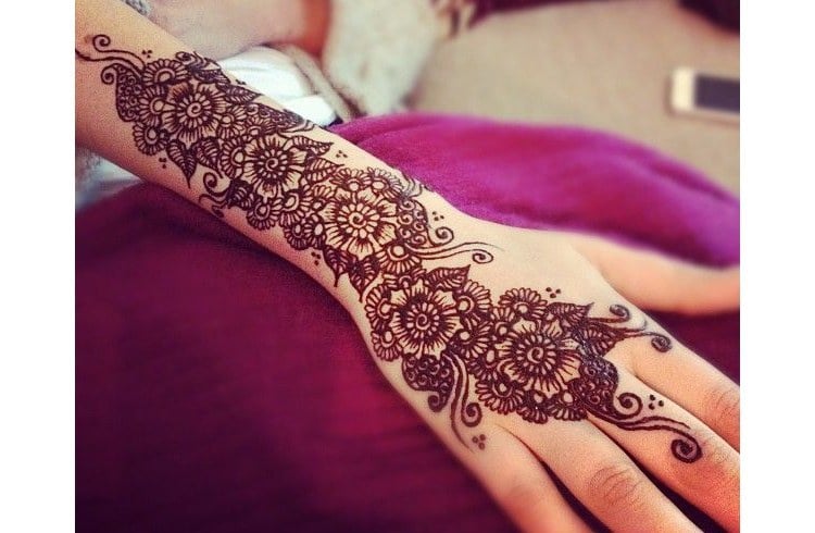 Arabic mehndi design