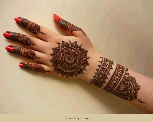 40 Trending Back Hand Mehndi Designs to Look Gorgeous