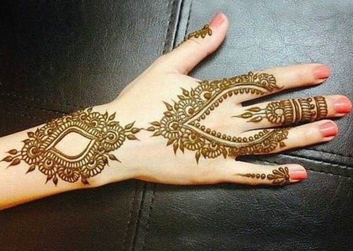 Khafif Mehendi Design