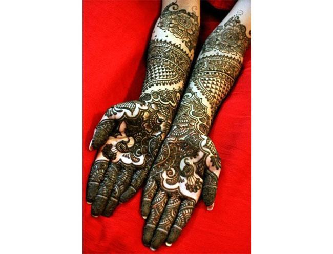 mehndi in Indian marriages