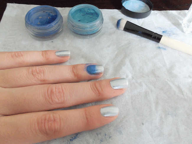 use Pigments as a Nail Polish