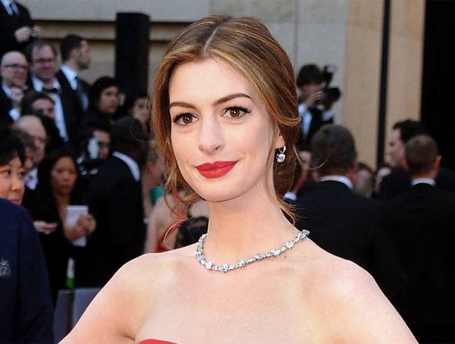 Anne Hathaway