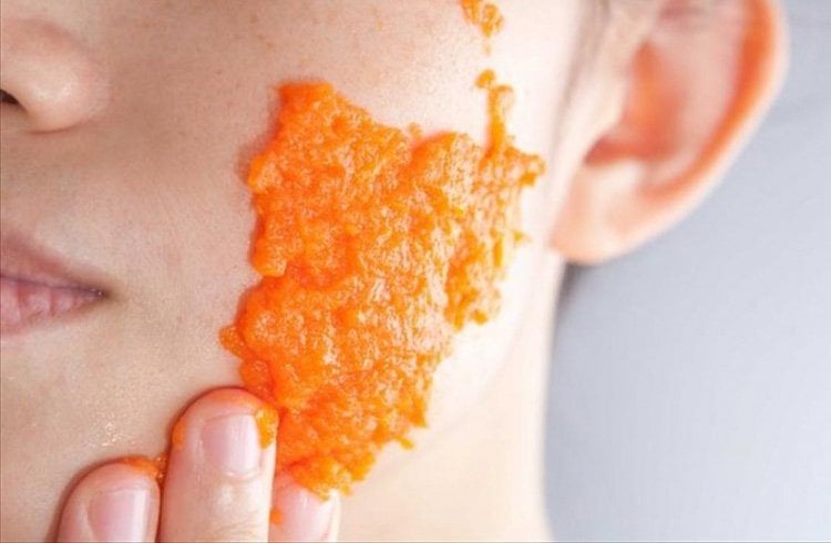 natural face pack for dry skin in winter