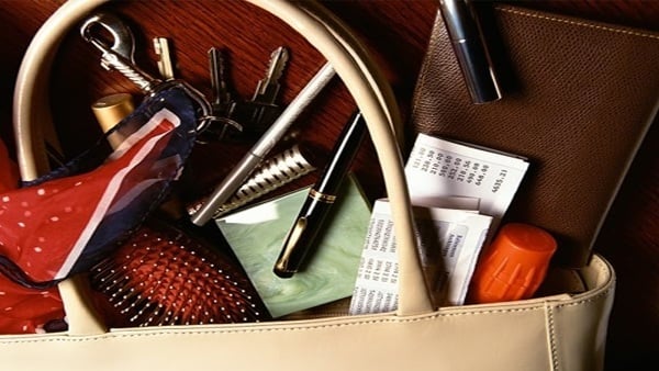 How to Organise Your Handbag