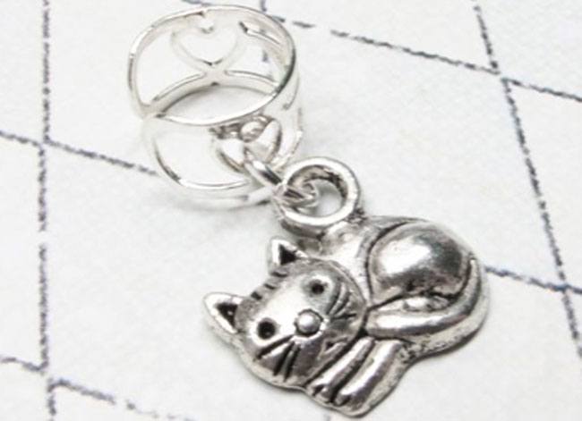 Kitten ring