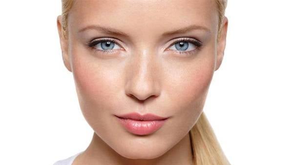 Makeup Tips to Make You look Younger