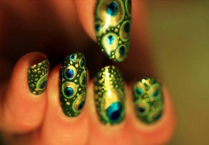 Fantastic Peacock Feather Nail Art 