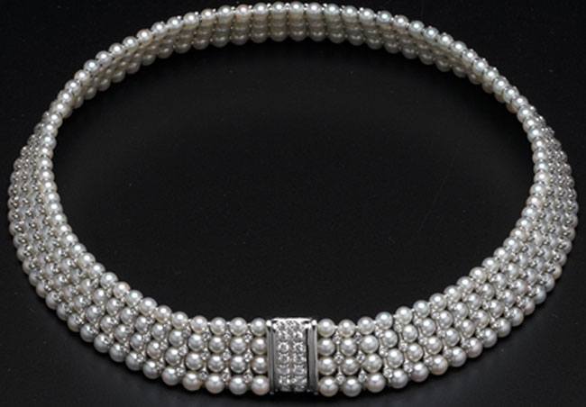 pearl choker