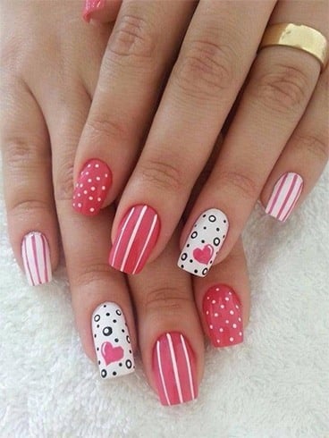 Nail art for V day