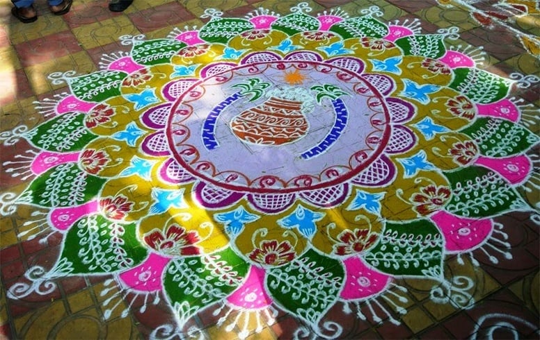 Pongal pot rangoli designs