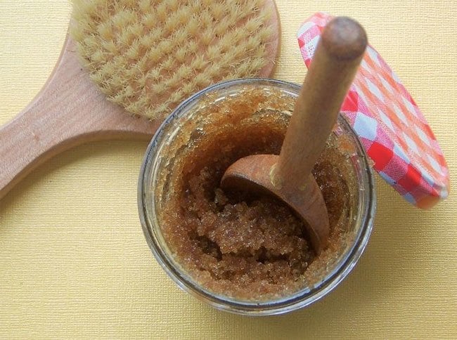 Brown sugar body scrub for body