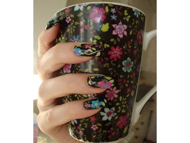 Floral Mug Inspired Nail Art Floral Mug Inspired Nail Art