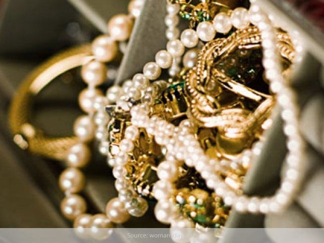 How to Clean Gold and Silver Jewelry at Home