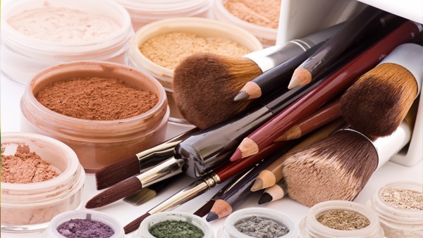 How to Know When Your Makeup Has Expired