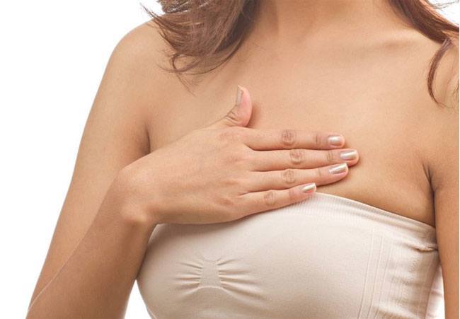 Perform at-home hydrotherapy on your breasts