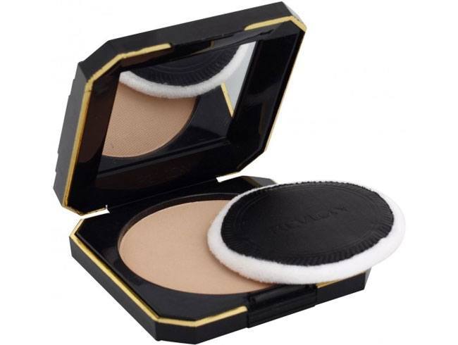 Revlon Touch and Glow Moisturizing Powder Compact