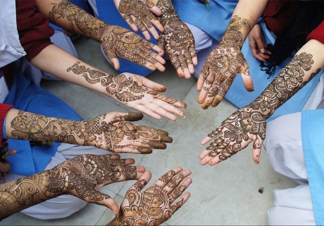 improve mehndi color