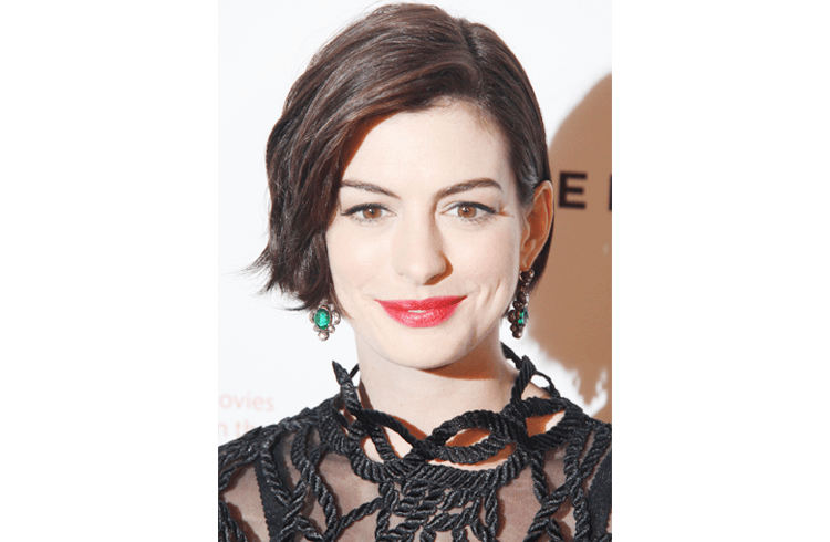 Anne Hathaway Hairstyle