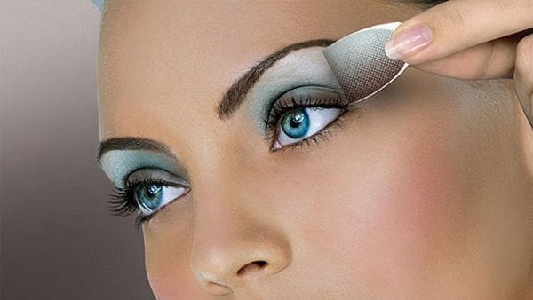 Best Makeup For Blue Eyes