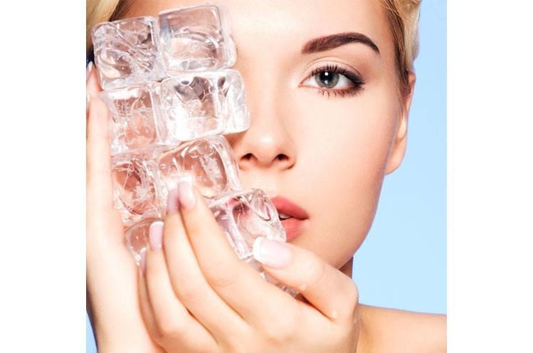 Different Ice Cubes apply skin