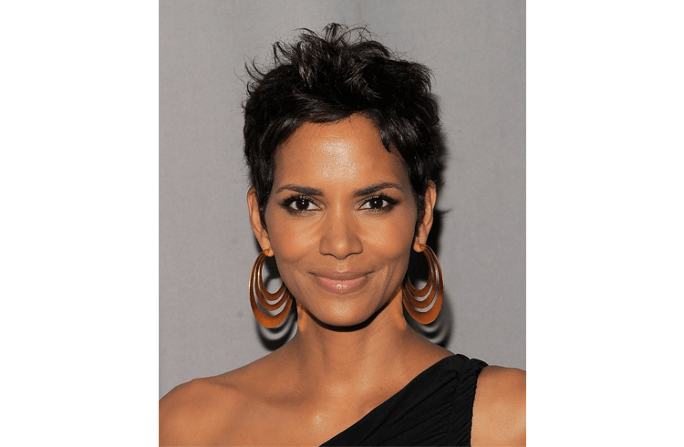 earrings for celeberities with short hairs