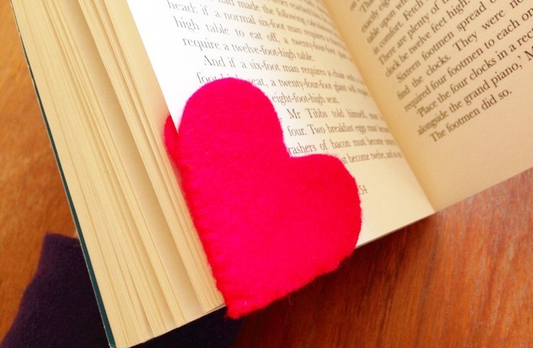 Felt Heart Bookmarks for Mother